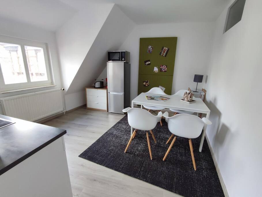 'bright 1' Innenstadtlage, Ruhige, Schoene, Helle 3zkb Wlan Apartment Herford