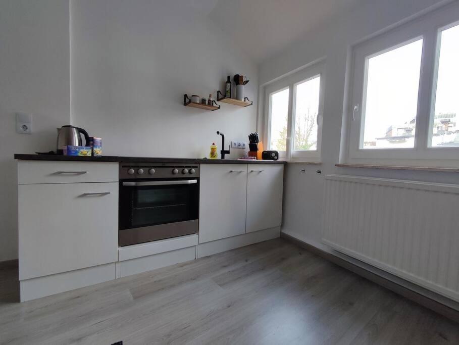 'bright 1' Innenstadtlage, Ruhige, Schoene, Helle 3zkb Wlan Apartment