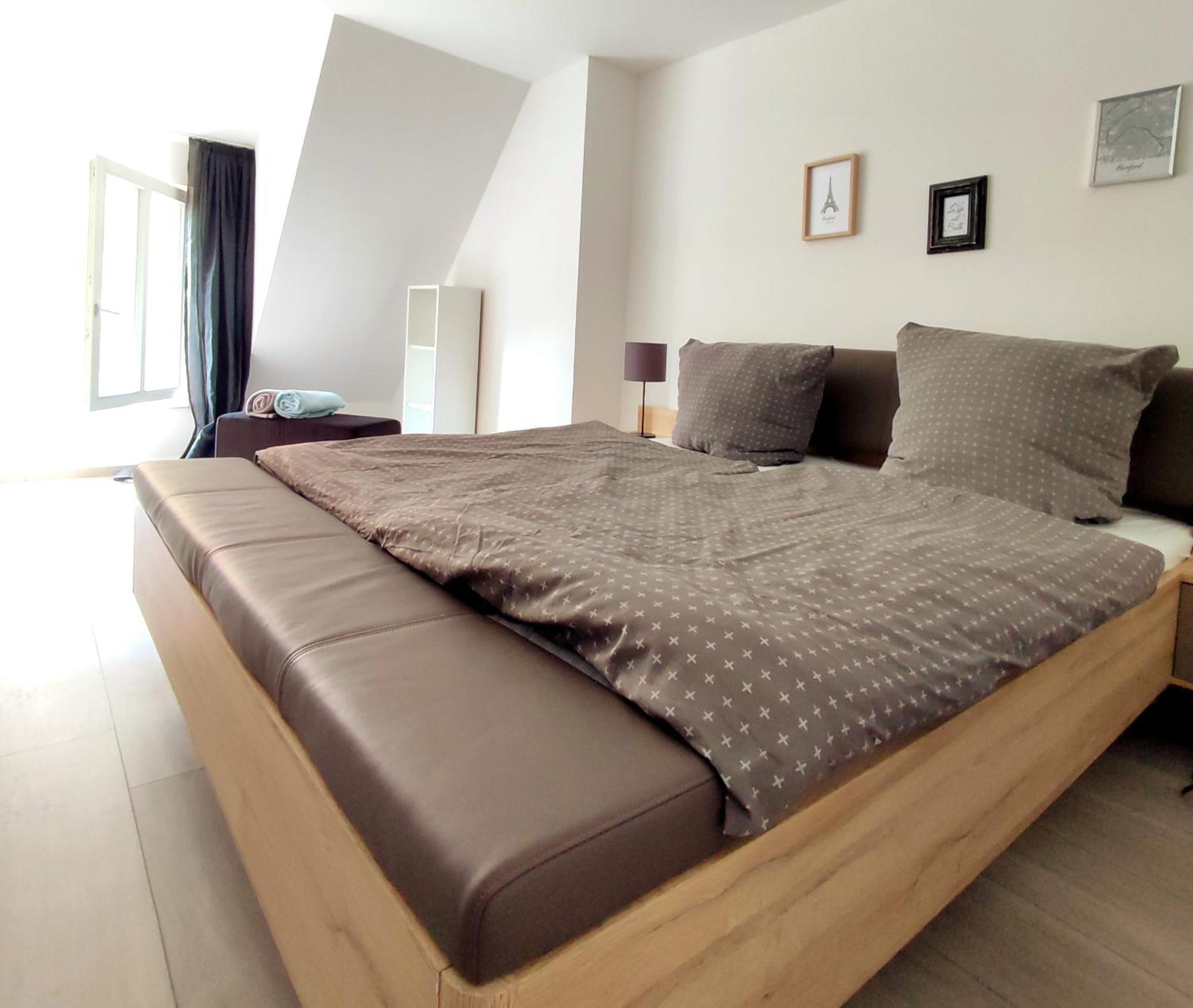 'bright 1' Innenstadtlage, Ruhige, Schoene, Helle 3zkb Wlan Herford
