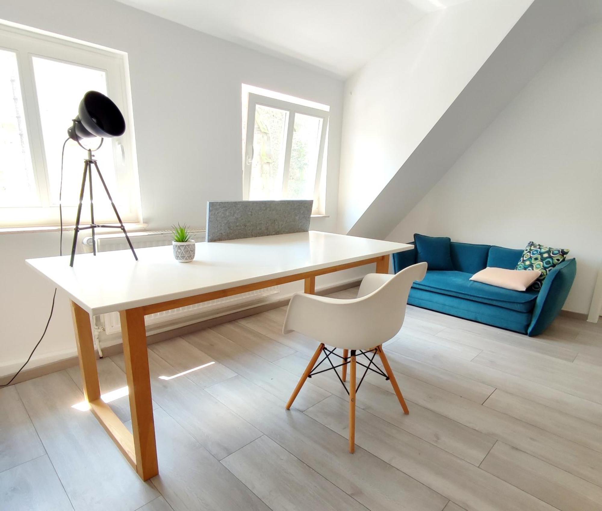 'bright 1' Innenstadtlage, Ruhige, Schoene, Helle 3zkb Wlan Apartment